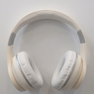 beats decade collection LED-1