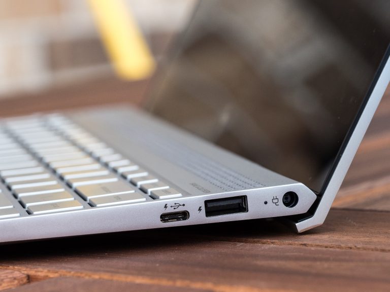 لپ تاپ HP ENVY 13 – CORE I7-1195G7 – 8GB DDR4 – 256GB SSDاستوک