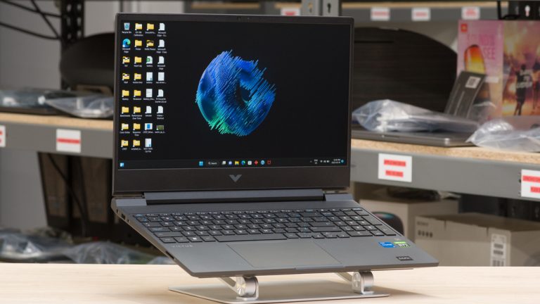 لپ تاپ HP VICTUS 15 – CORE I5-13420H – 16GB DDR5 – 1TB SSDاستوک