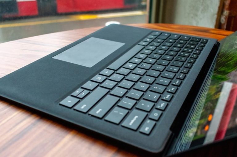 مایکروسافت سرفیس لپتاپ 2 |Microsoft Surface laptop 2 |corei7|16GB ram| 512 GB SSdاستوک