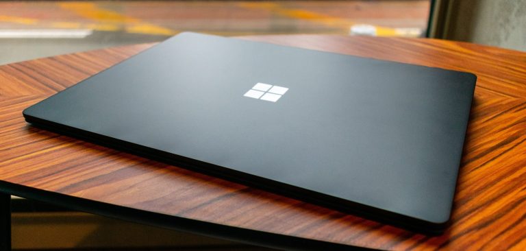 مایکروسافت سرفیس لپتاپ 2 |Microsoft Surface laptop 2 |corei7|16GB ram| 512 GB SSdاستوک