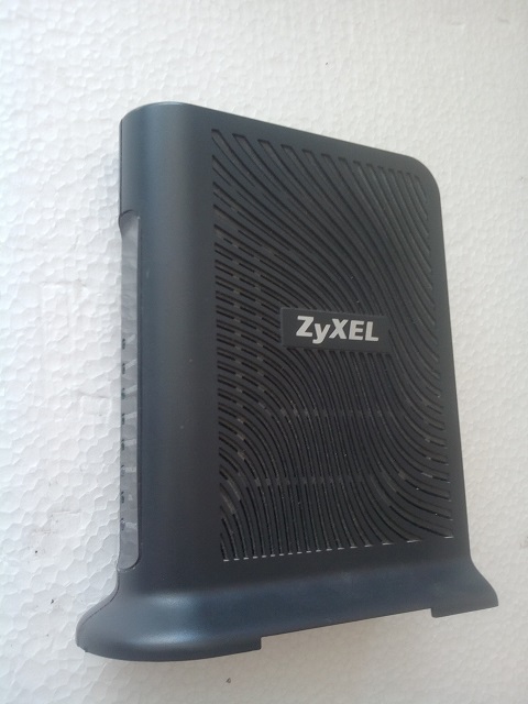 مودم-روتر +ADSL2 زایکسل مدل P-660HN-T1A استوک